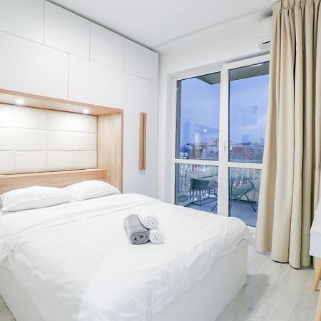 בוקרשט Piata Romana, Two Bedrooms Apartment מראה חיצוני תמונה